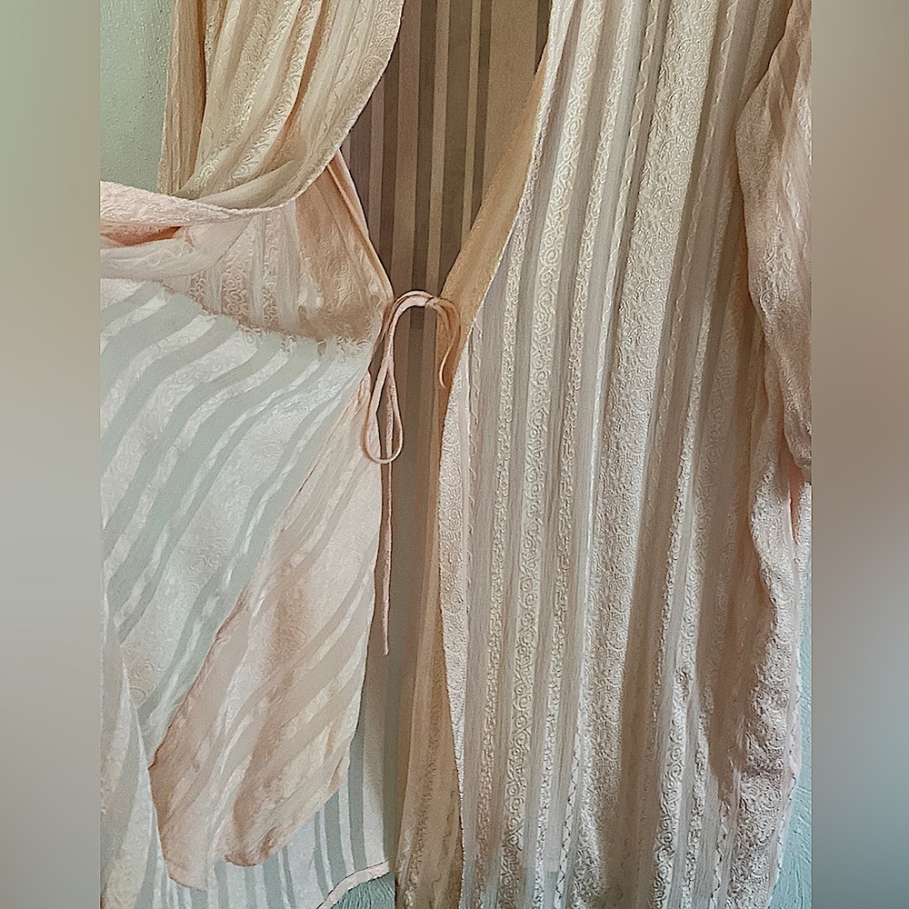 SAKS FIFTH AVENUE 100% SILK KIMONO ROBE SHORT ROBE SILK LOUNGEWEAR - Picture 6 of 13